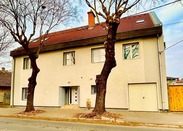 Mira Nest - Budapest City