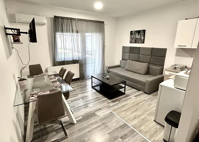 Mira Nest - Budapest City
